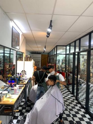 Kedai Barber Gunting Rambut Dipindah Milik di Kemaman