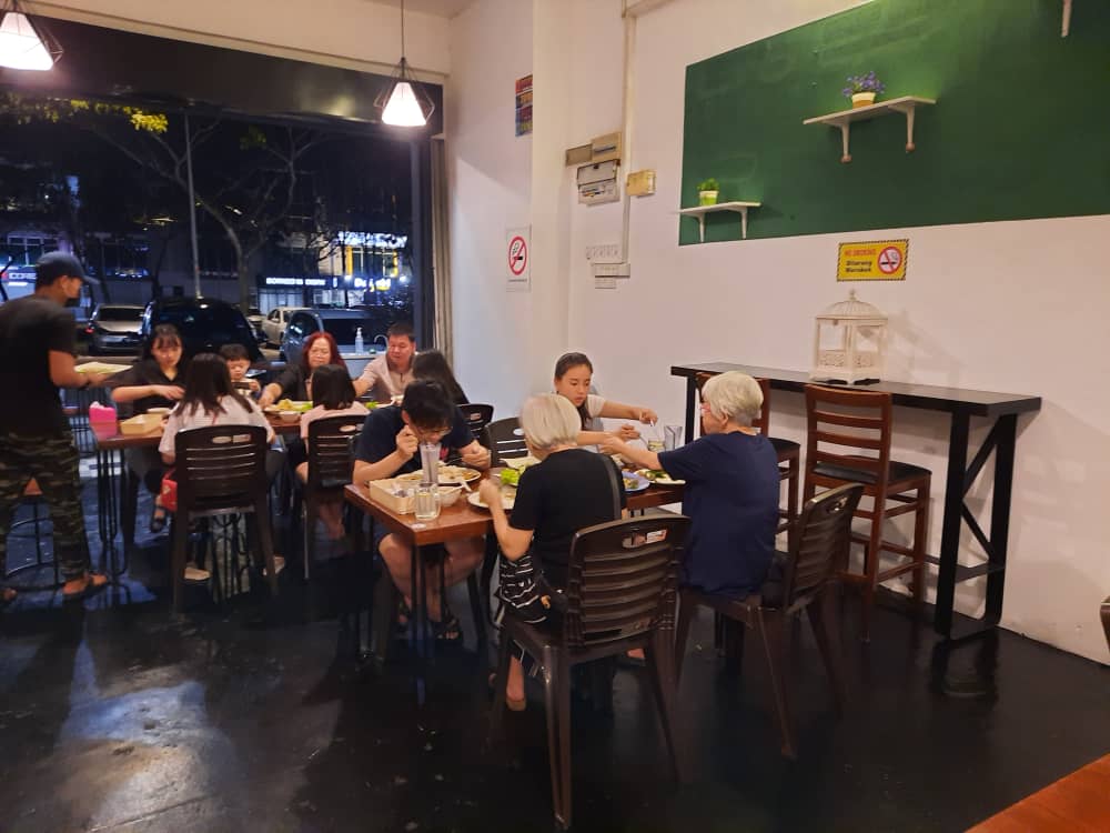 Cafe di Johor Bahru Untuk dijual - Bisnes Untuk Dijual