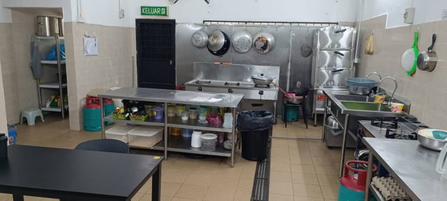 Kedai Makan dalam Star Avenue, Shah Alam Untuk Dijual