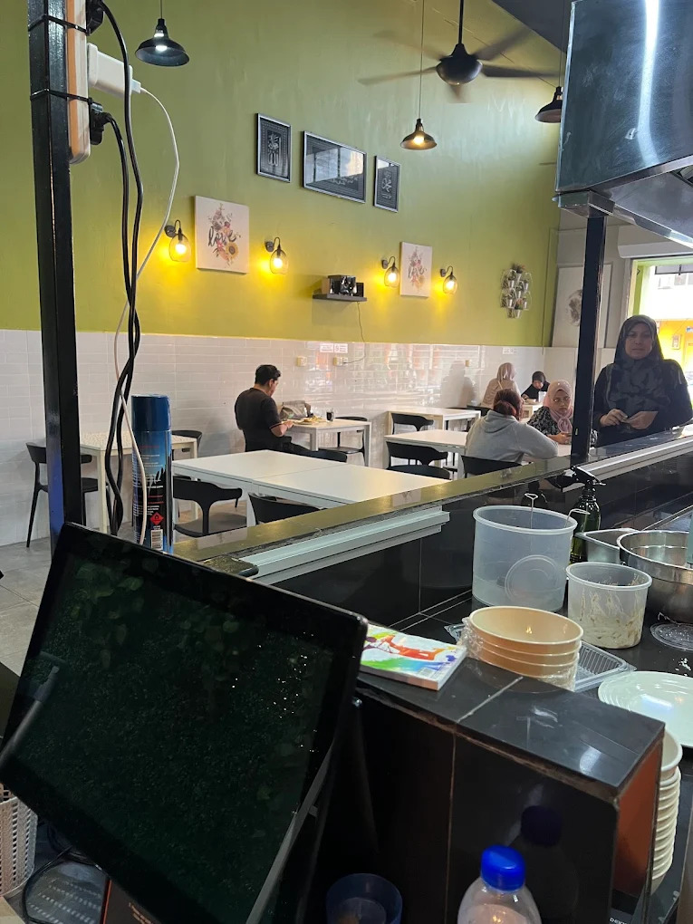 Restoran di Bandar Putra Permai Untuk Dijual